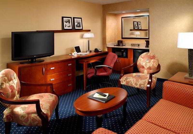 Courtyard By Marriott Atlanta Airport South/Sullivan Road College Park Exterior foto